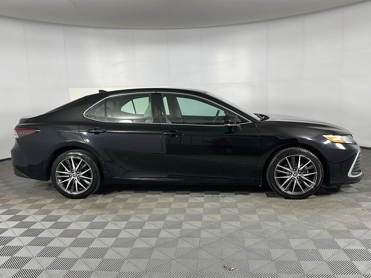Used 2023 Midnight Black Metallic Toyota XLE image 22