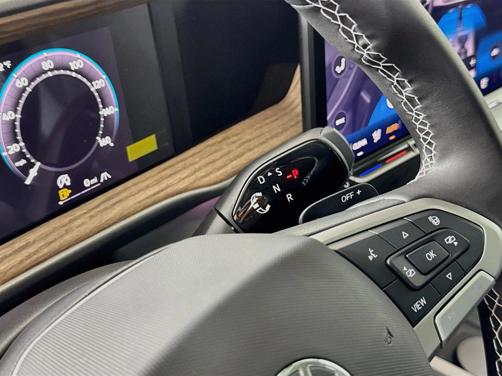 New 2027 Pure Gray Volkswagen SE w/Technology image 16