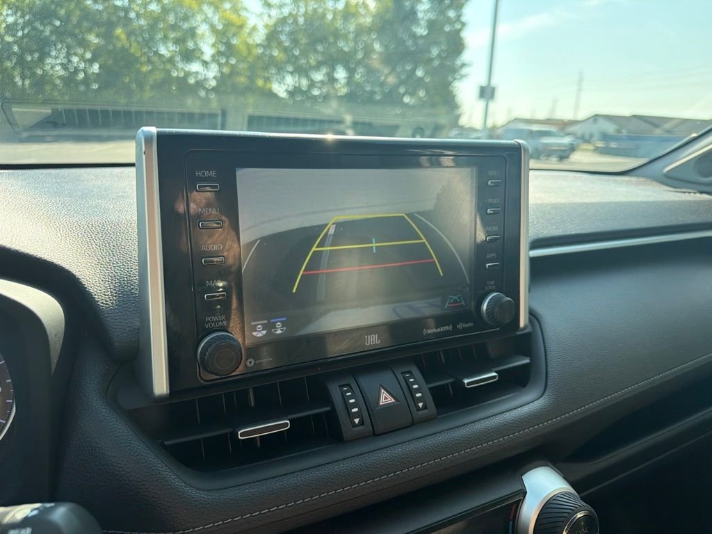 Used 2019 Silver Sky Metallic Toyota XLE Premium image 30