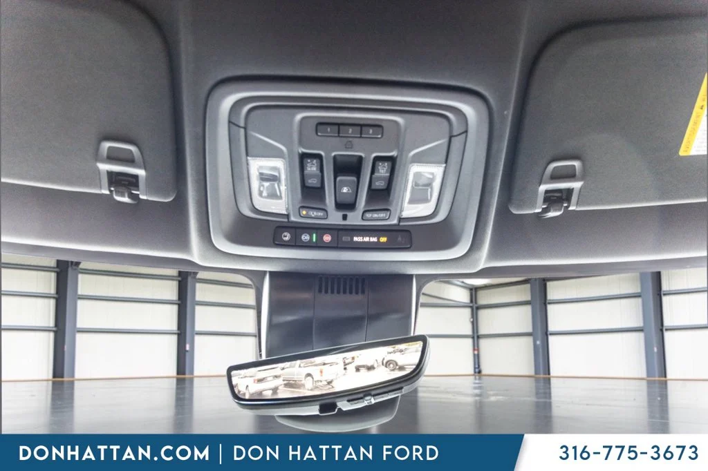 Used 2025 White Chevrolet High Country image 14