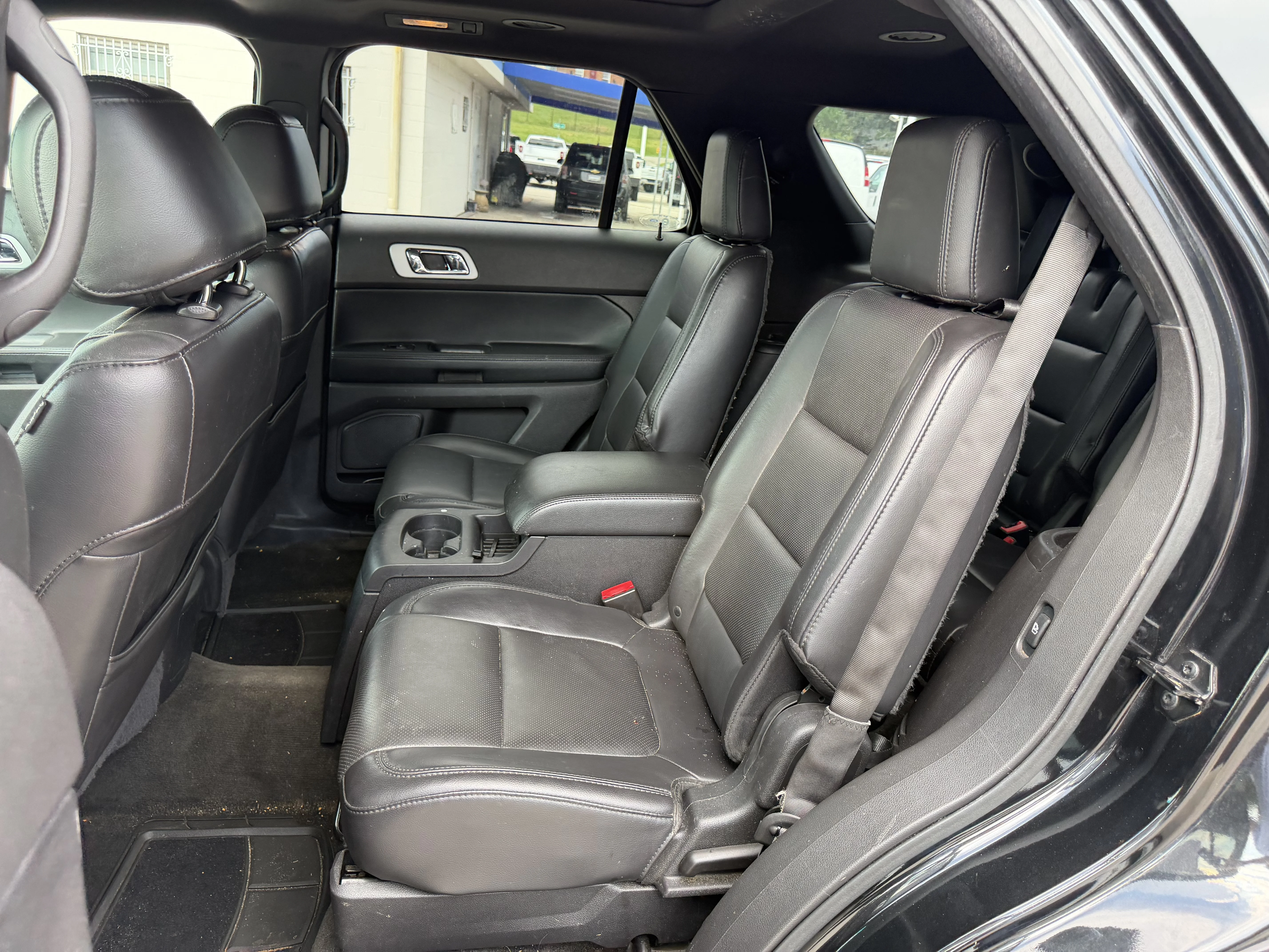Used 2015 Tuxedo Black Metallic Ford Limited image 12