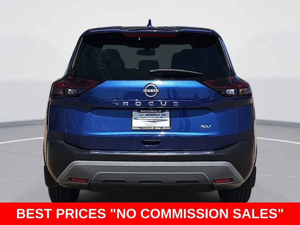 Used 2023 Blue Nissan SV image 4