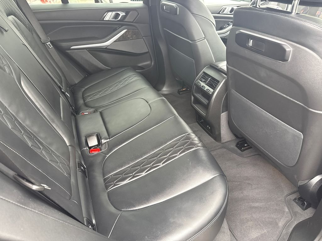 Used 2026 Black BMW xDrive40i image 16