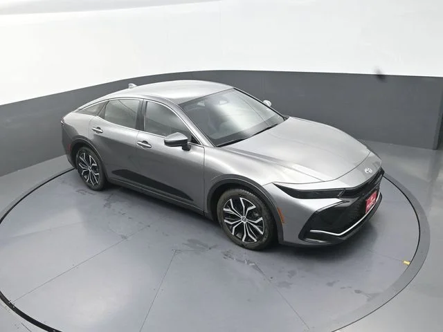Used 2023  Toyota XLE image 21