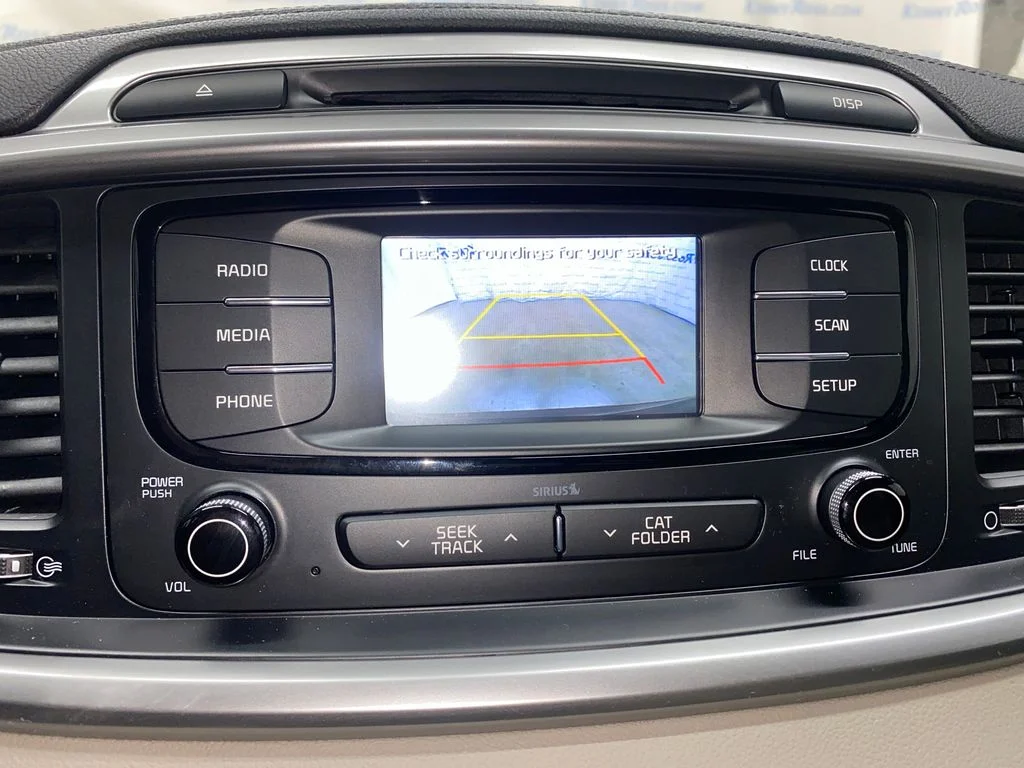 Used 2017 Purple Kia LX image 21