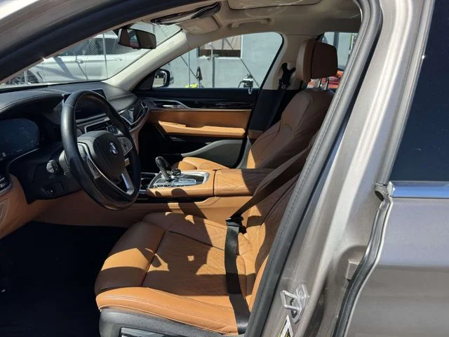 Used 2021 Beige BMW 740i xDrive image 18