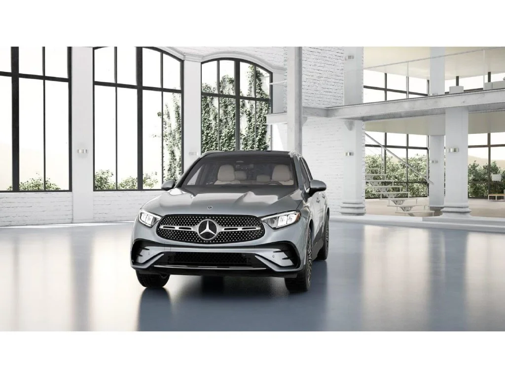 New 2027 Silver Mercedes-Benz GLC 300 image 42