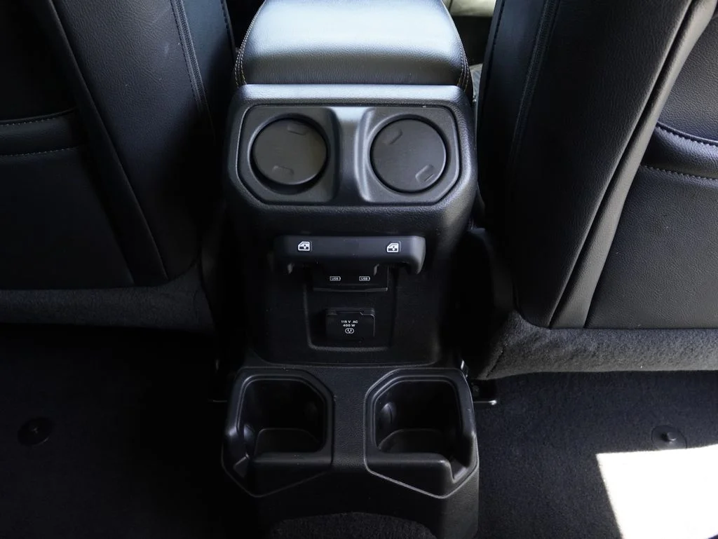 Certified Used 2023 White/off-white Jeep High Altitude image 31