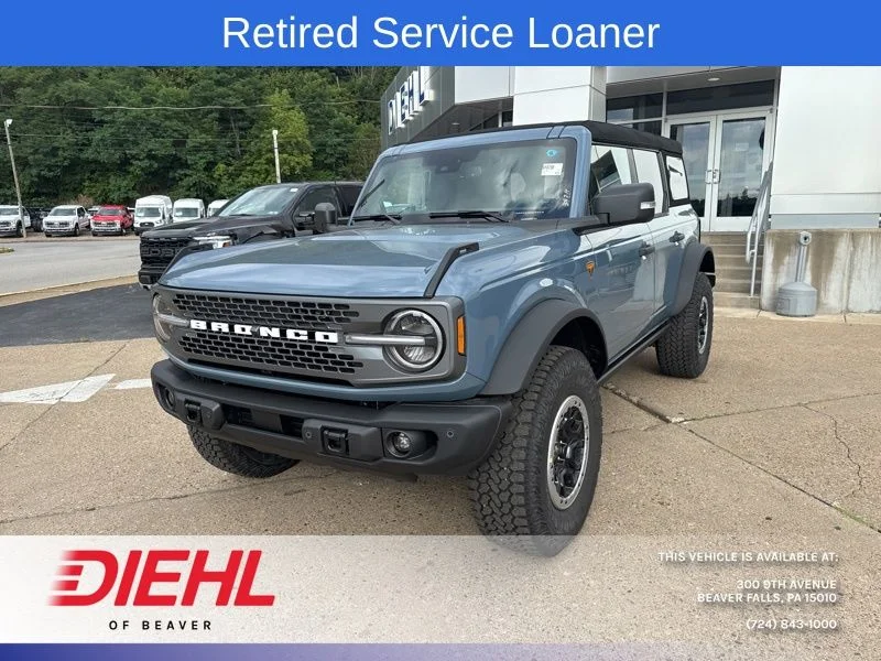 New 2025 Azure Gray Metallic Tri-Coat Ford Badlands® image 3