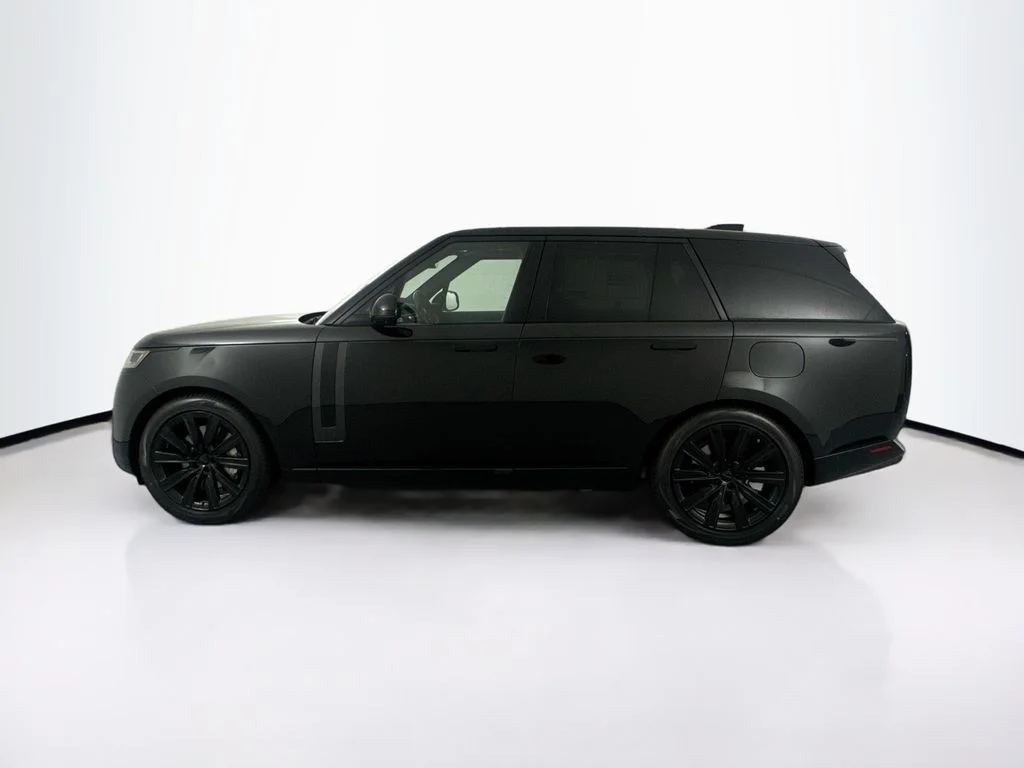 New 2026 Santorini Black Land Rover SE image 6