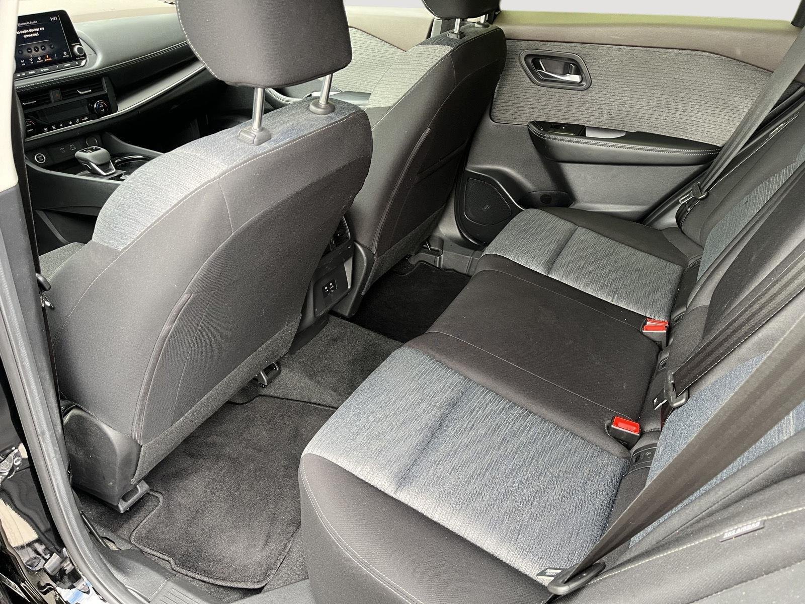 Used 2023 Super Black Nissan SV image 13