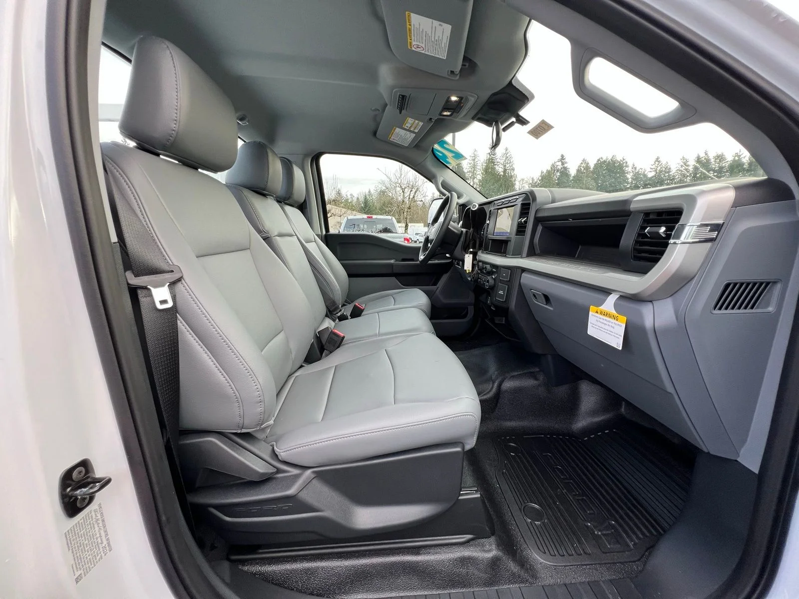 2024 Ford F-550 Super Duty Chassis Cab XL - Photo 14