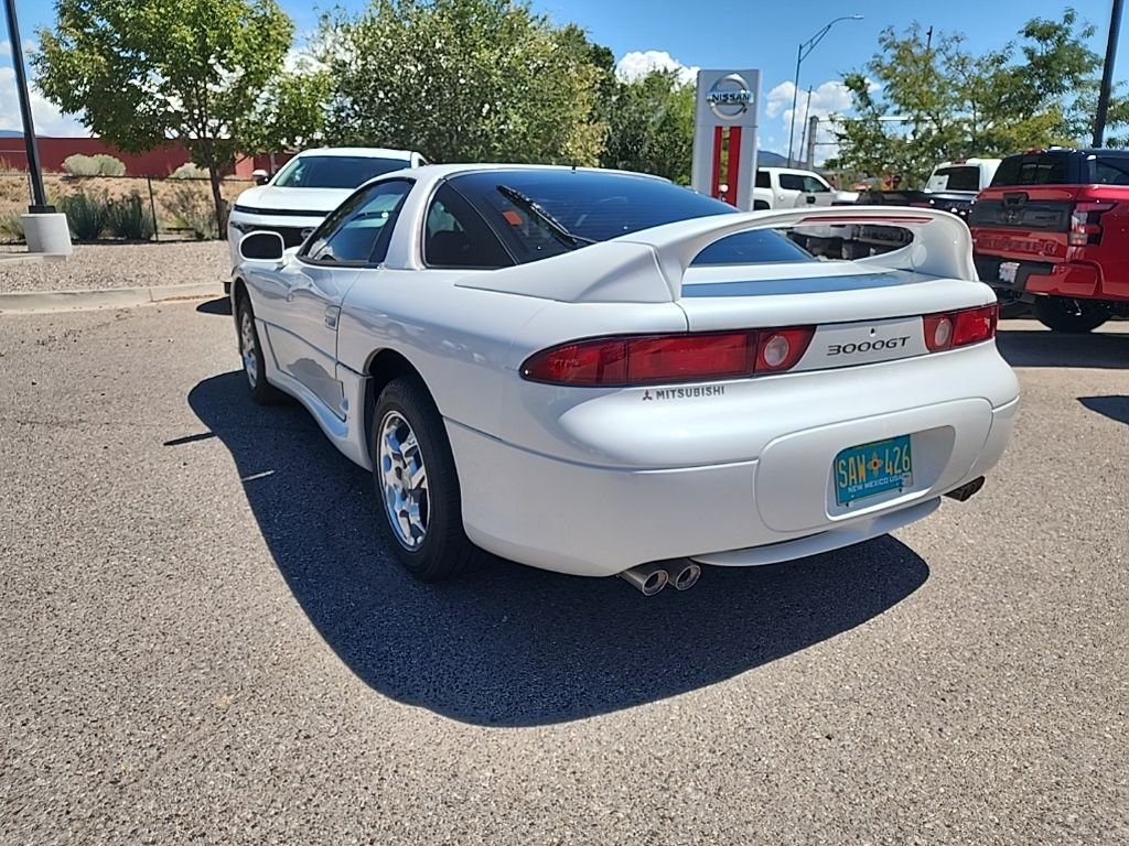 Used 1997  Mitsubishi Base image 8