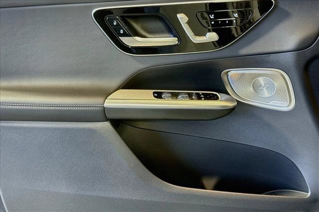 New 2026 MANUFAKTUR Alpine Grey Mercedes-Benz GLC 300 image 45