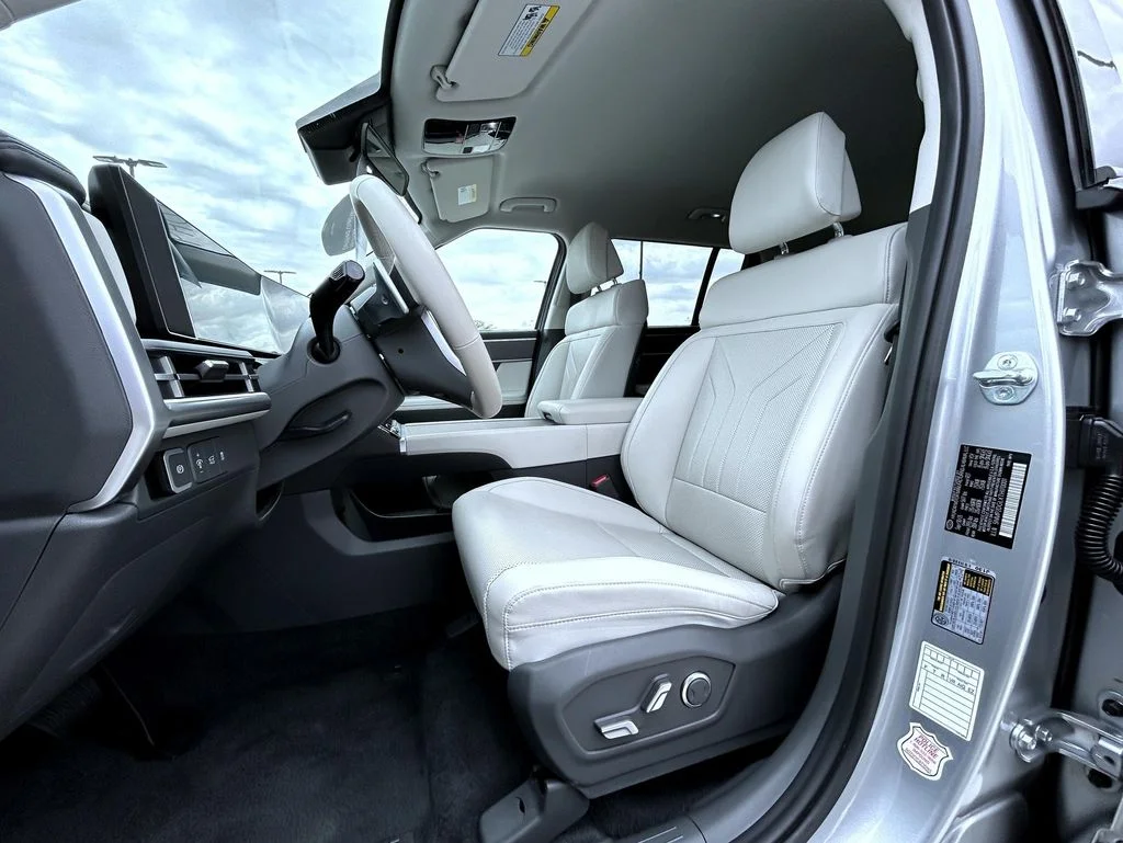 Used 2026 Silver Hyundai SEL image 11