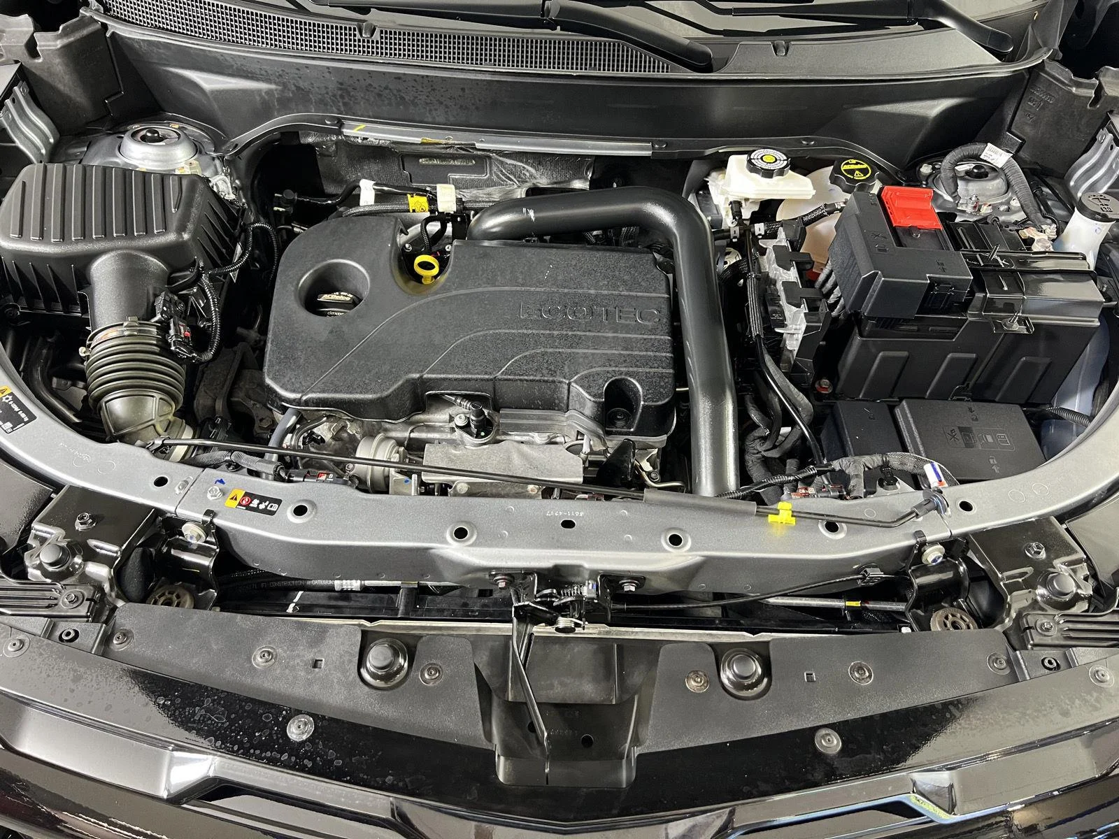 Used 2025 Sterling Gray Metallic Chevrolet RS image 32