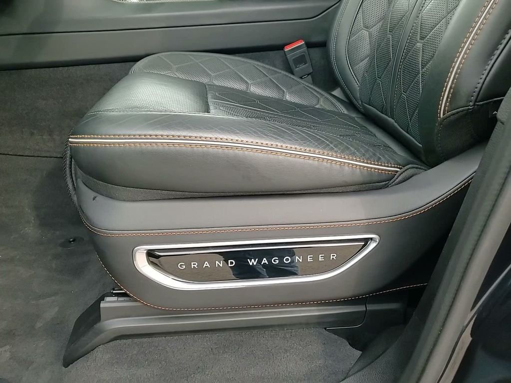 2024 Jeep Grand Wagoneer L Series III - Photo 27