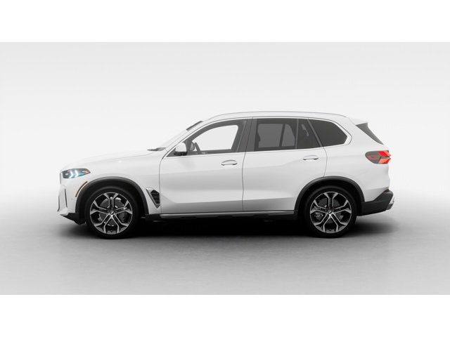 New 2026 Alpine White BMW sDrive40i image 4
