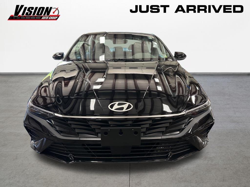 New 2026 Black Hyundai SEL Sport Premium image 8