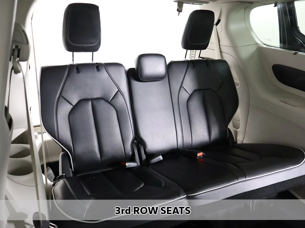Used 2023 Black Chrysler Limited image 12