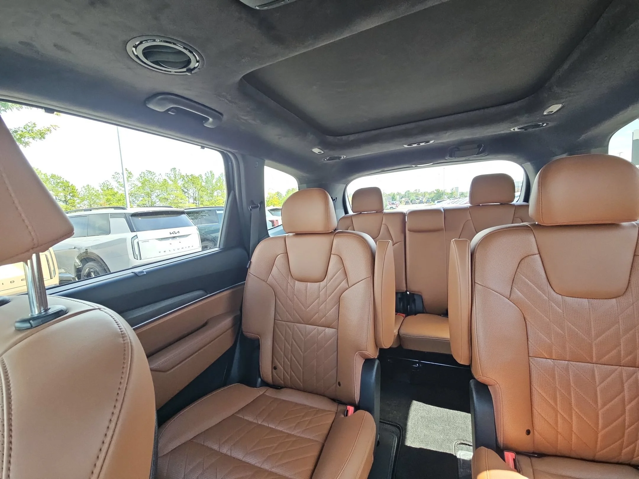 Used 2025 Panthera Metal Kia SX-Prestige X-Line image 12