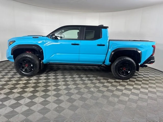 New 2026 Wave Maker with Black roof <sup>1</sup> Toyota Tacoma TRD Pro image 7