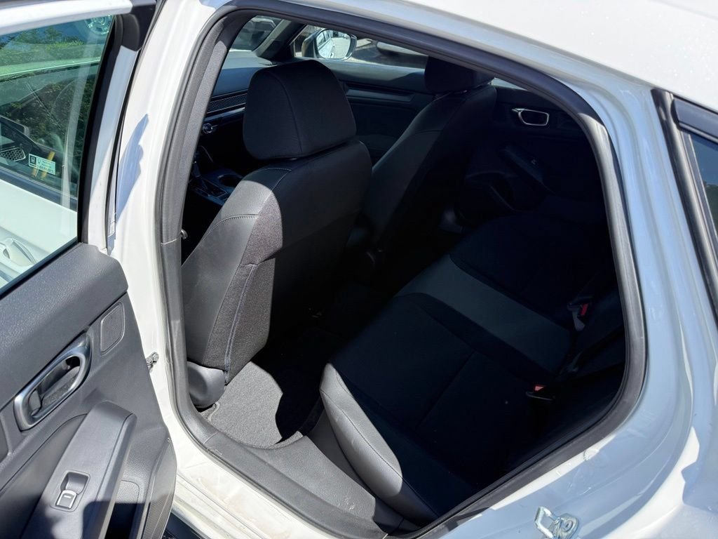 2026 Honda Civic Hatchback Sport - Photo 6