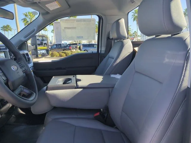 New 2026 Oxford White Ford F-450® XL image 13