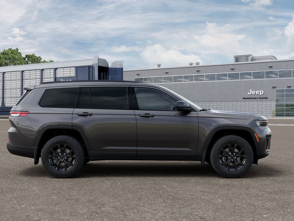 New 2026 Baltic Gray Metallic Clear-Coat Exterior Paint Jeep Altitude image 21