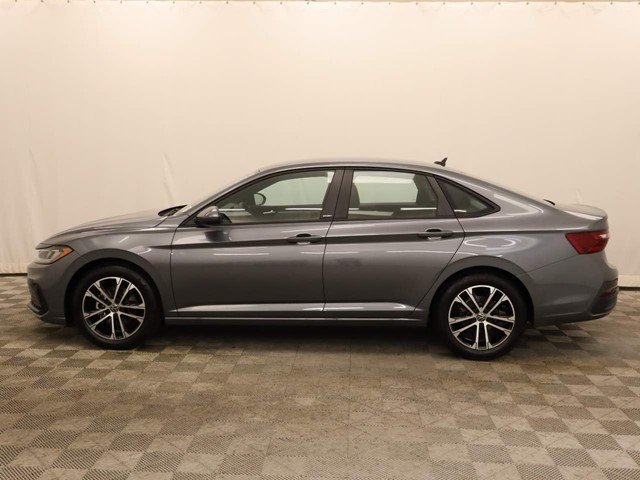 New 2026 Platinum Gray Metallic Volkswagen 1.5T Sport image 2
