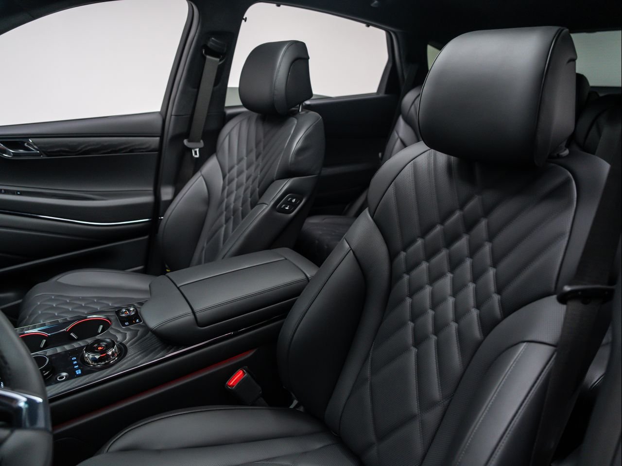 New 2026 Vik Black Genesis 3.5T E-SC MHEV PRESTIGE BLACK image 19