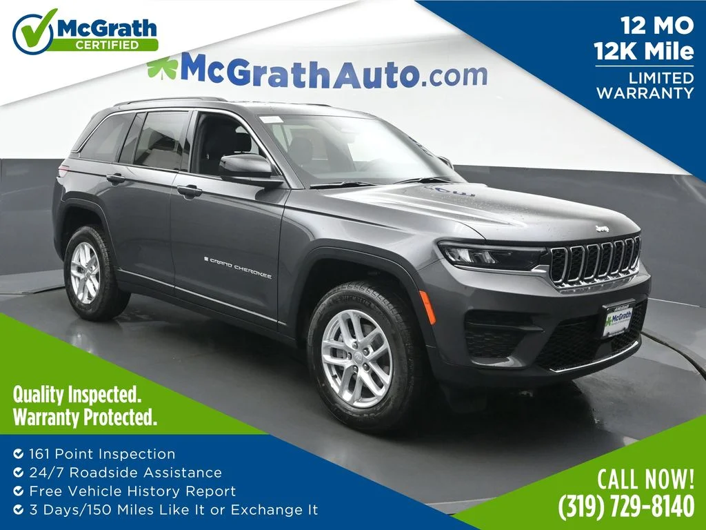 Used 2025 Gray Jeep Laredo X image 1