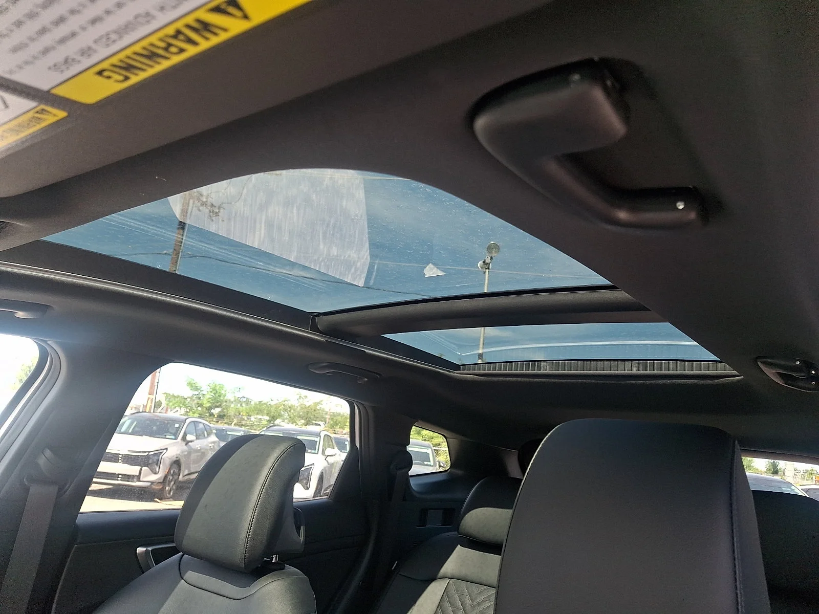 New 2027 White Kia X-Line image 14