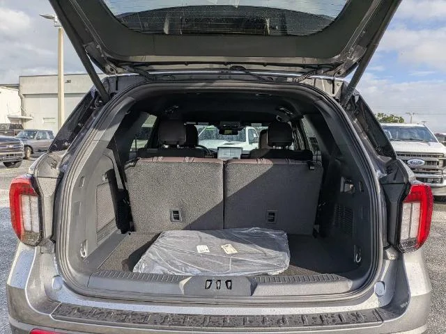New 2026 Carbonized Gray Metallic Ford Platinum™ image 44