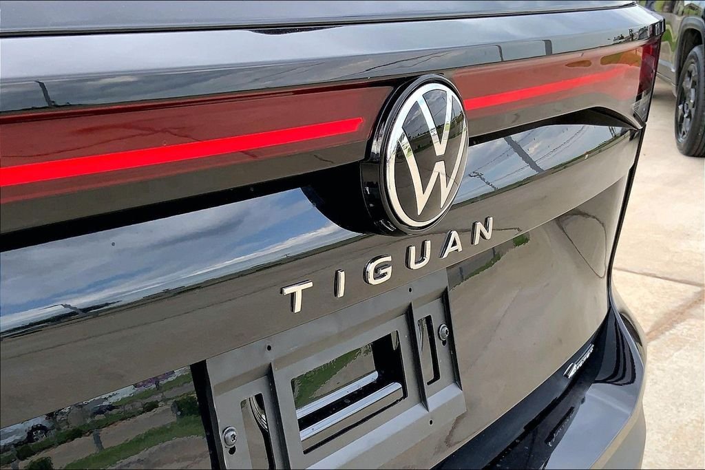 2026 Volkswagen Tiguan S - Photo 8