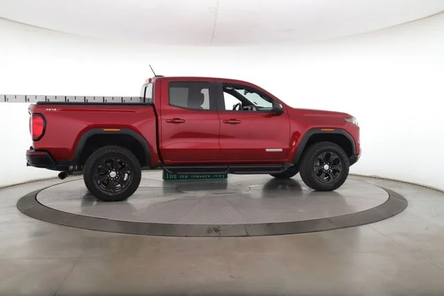 Used 2023 Red GMC Elevation image 6
