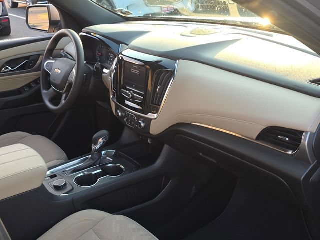 2023 Chevrolet Traverse LS - Photo 20