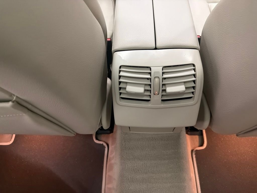 Used 2015 Red Mercedes-Benz E 350 image 28
