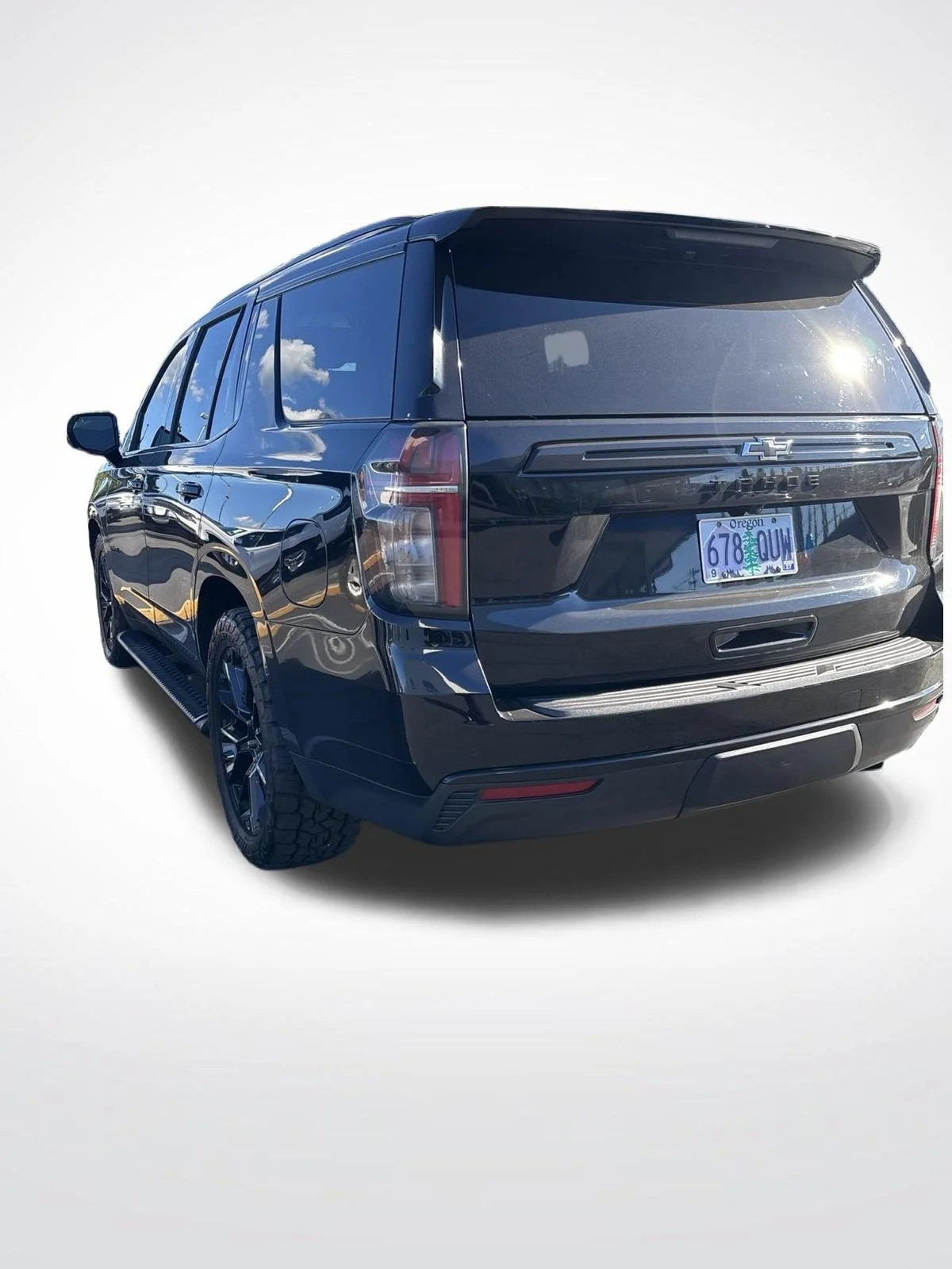 Used 2023 Black Chevrolet Z71 image 5