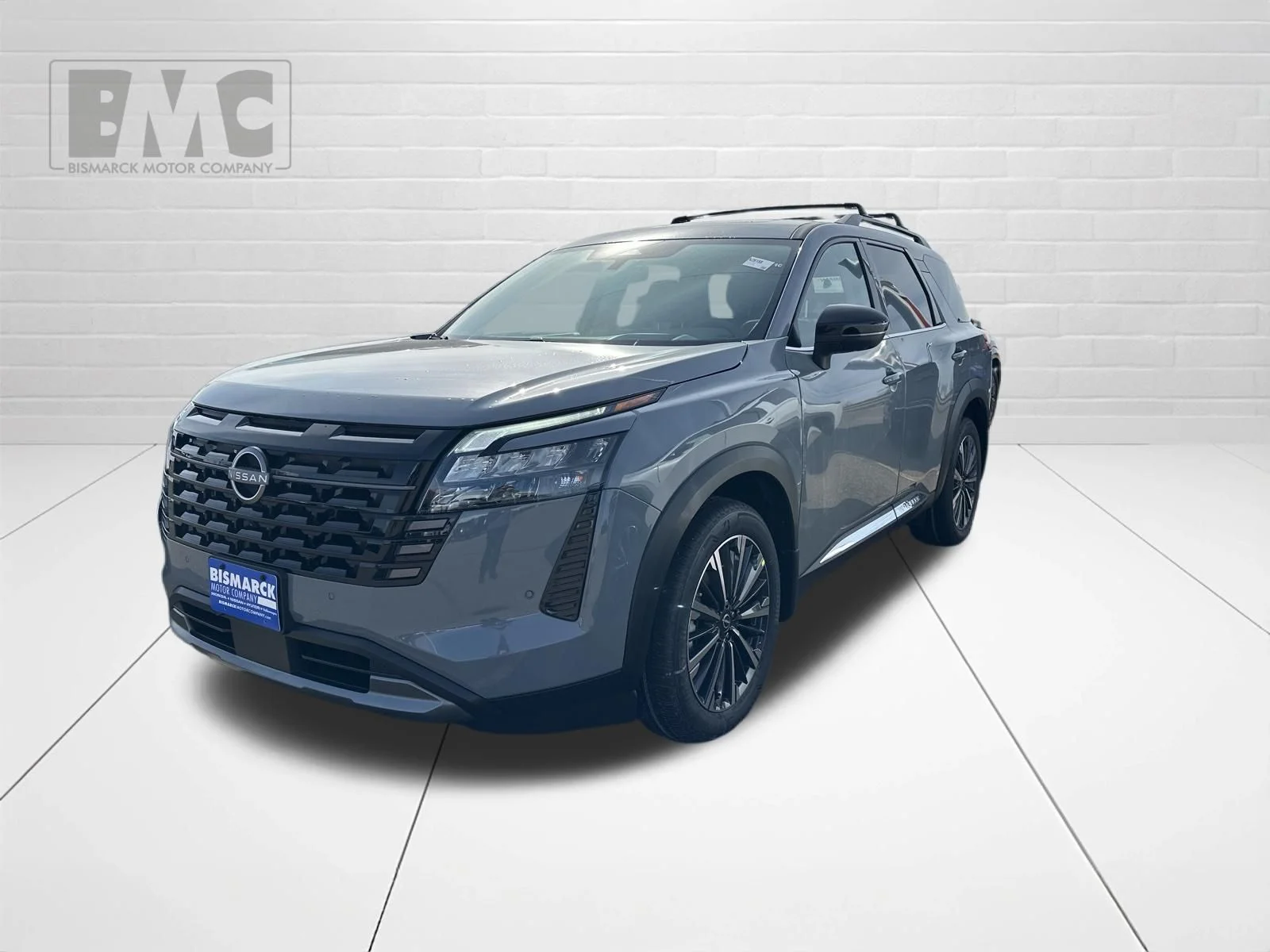 2026 Nissan Pathfinder Platinum 4WD's photo