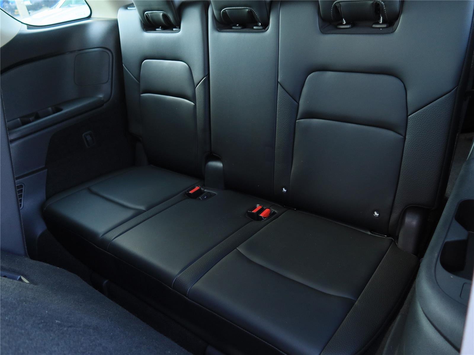 Used 2023 Super Black Nissan SL image 12