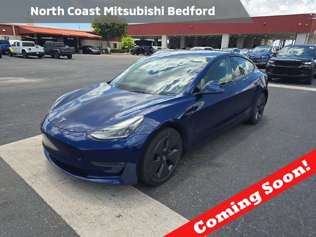 Used 2022 Blue Tesla Long Range image 1