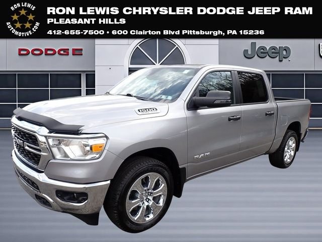 2023 RAM 1500 Big Horn/Lone Star 4x4 Crew Cab 5'7's photo