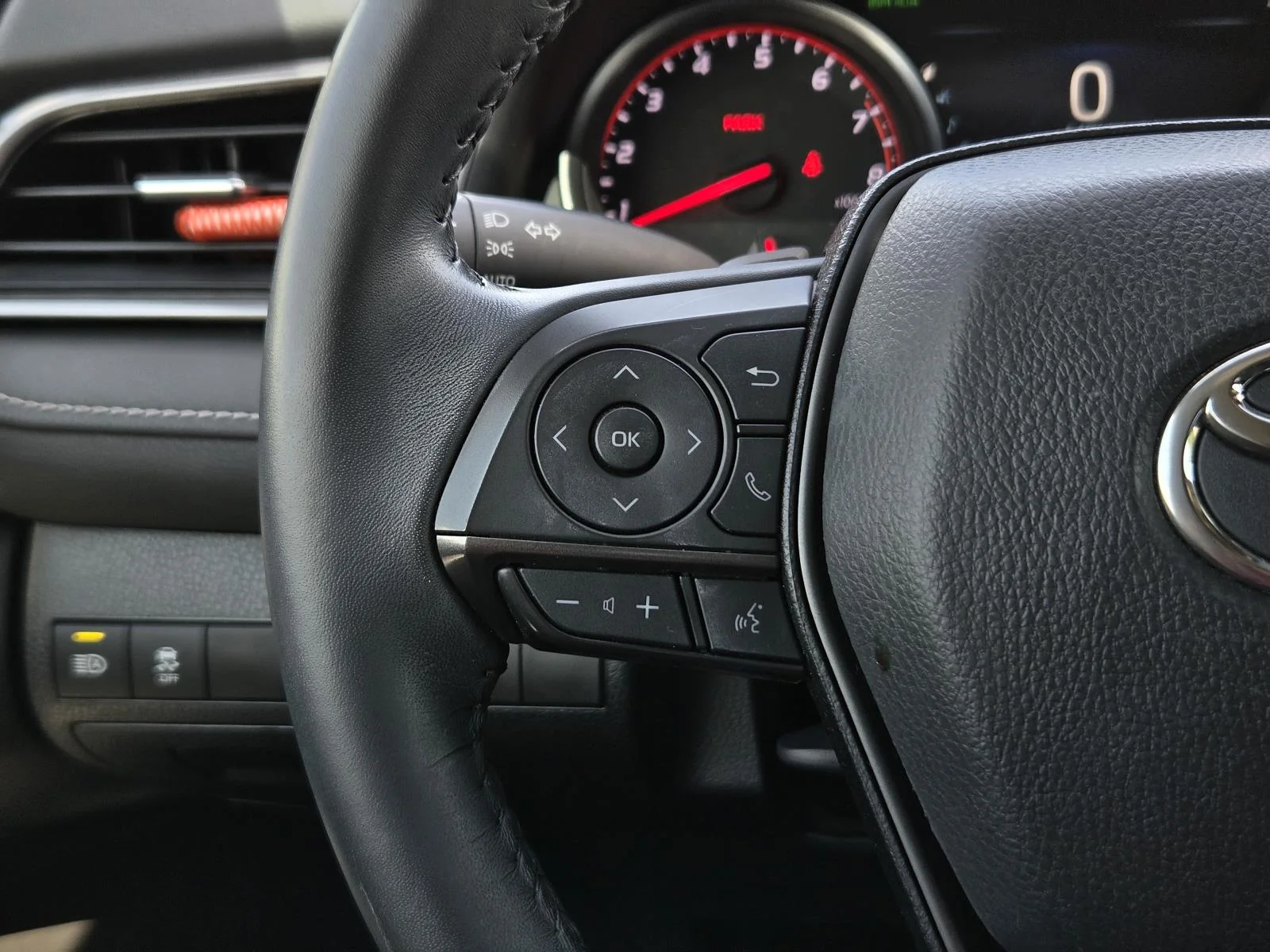 Used 2023 Midnight Black Metallic Toyota XSE Auto (Natl) image 14