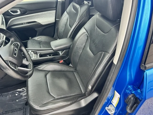 Used 2022 Blue JEEP Latitude Lux image 13
