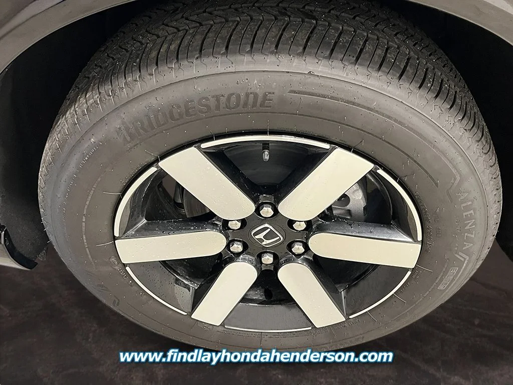 New 2026 Sonic Gray Pearl Honda Touring image 11