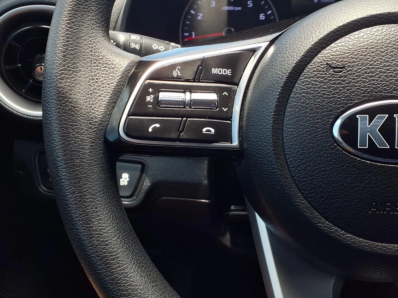 Certified Used 2021 Blue Kia LXS image 19
