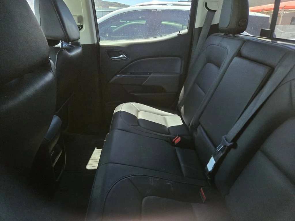 Used 2018 CENTENNIAL BLUE METALLIC Chevrolet 4WD Z71 image 4