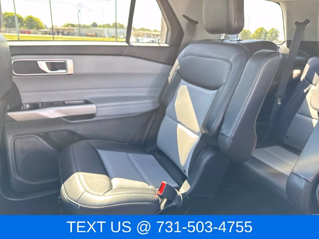 Used 2023 Gray Ford XLT image 27