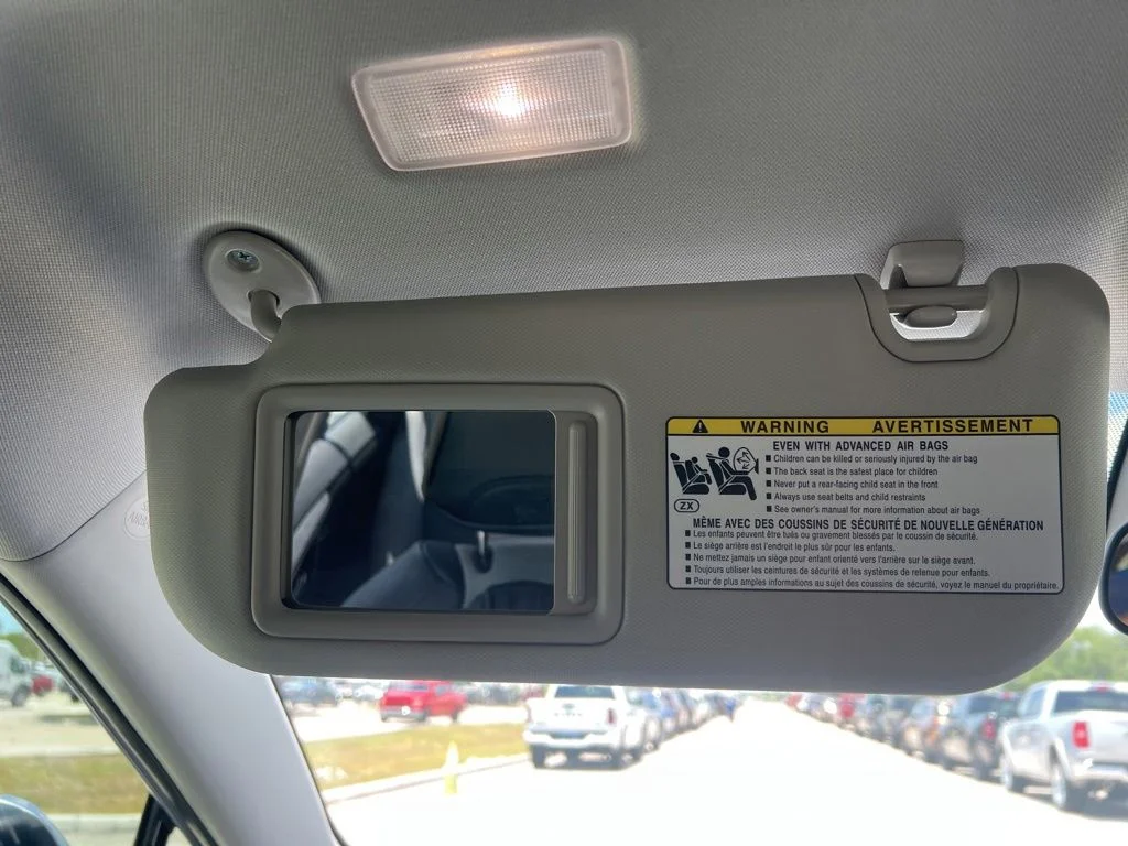 Used 2025  Toyota XLE image 63